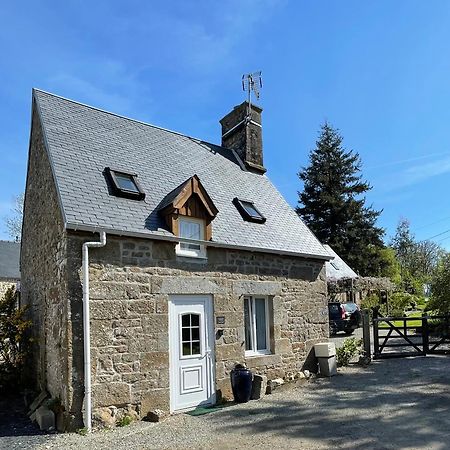 Le Petit Fleur - The Little Flower, Cosy Cottage Saint-Michel-de-Montjoie Exteriör bild