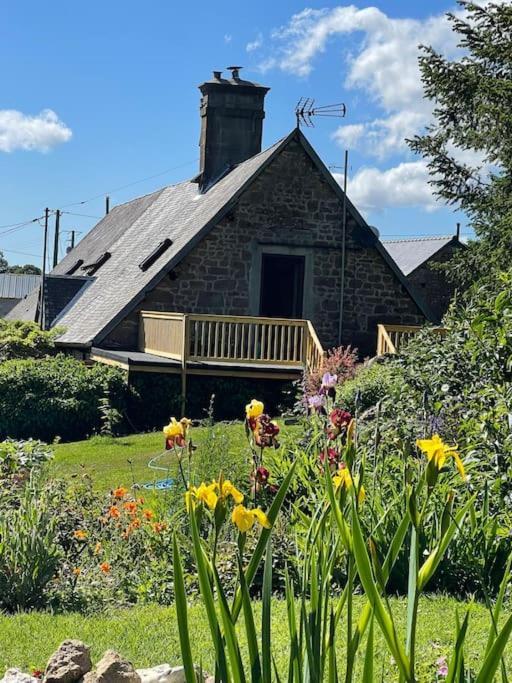 Le Petit Fleur - The Little Flower, Cosy Cottage Saint-Michel-de-Montjoie Exteriör bild