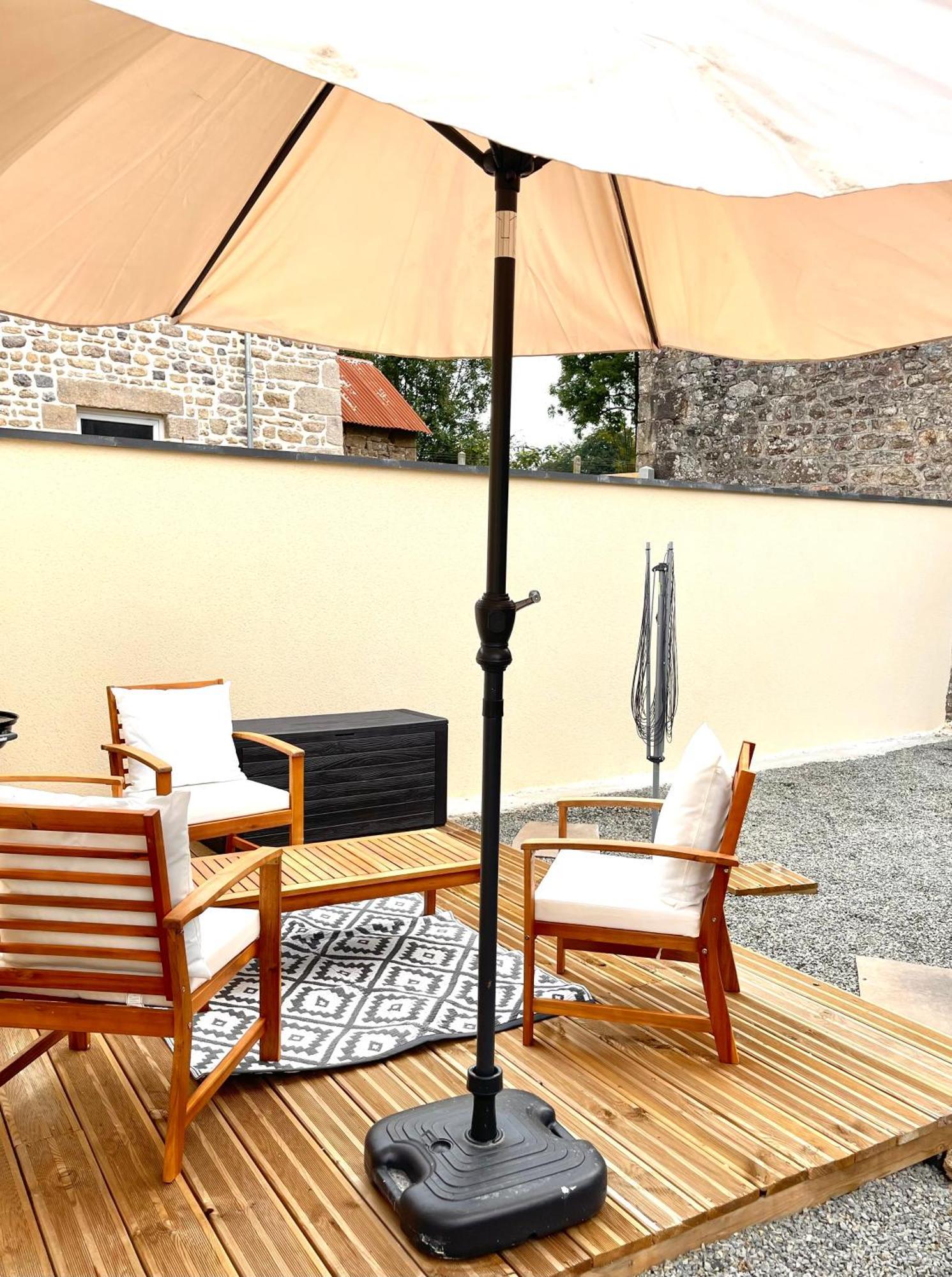 Le Petit Fleur - The Little Flower, Cosy Cottage Saint-Michel-de-Montjoie Exteriör bild